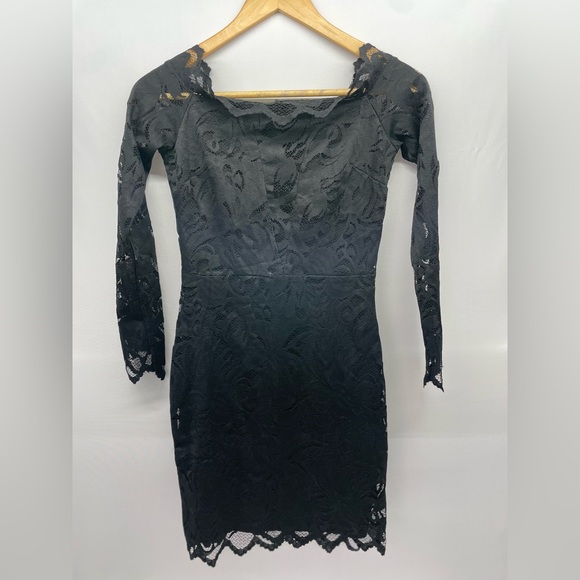 Black Lace H&M Off the Shoulder Dress STUNNING 🔥 Small Size 6 - Picture 2 of 5